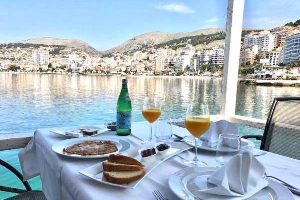 Demi Hotel in Saranda