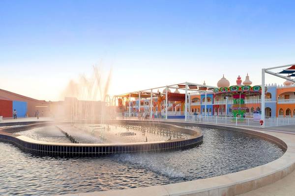 Brunnen am Eingang des Pickalbatros Water Valley Resort by Neverland