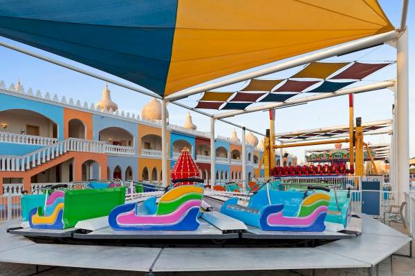 Farbige Achterbahn im Pickalbatros Water Valley Resort by Neverland