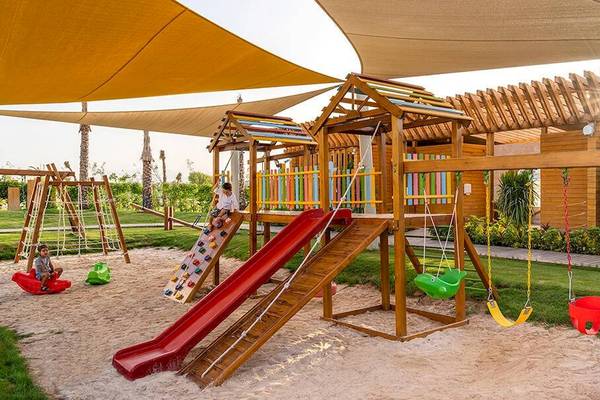 Spielplatz im Freien im Rixos Premium Magawish Suites & Villas Hotel.