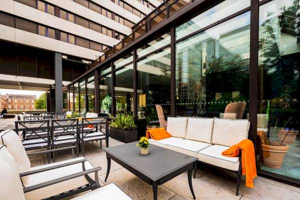 Novotel London West