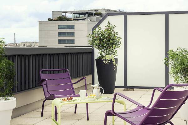 Terrasse des Mercure Paris Bercy Bibliothèque Hotels mit Blick auf die Stadt