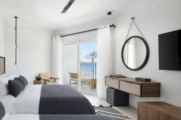 Doppelbett-Zimmer mit Meerblick im Serry Beach Resort