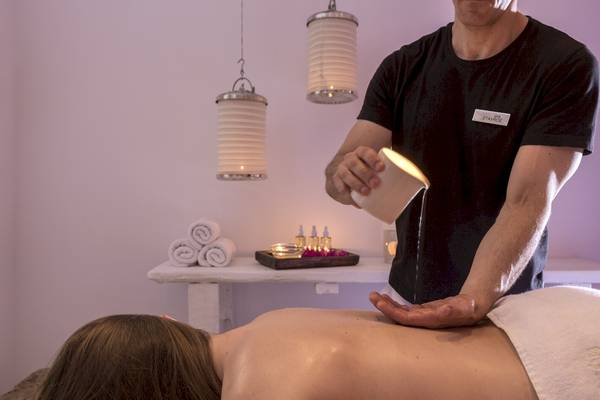 Massagebehandlung im Mykonos Theoxenia Boutique Hotel