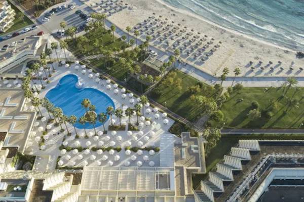 Hotel Mediterráneo in Sa Coma