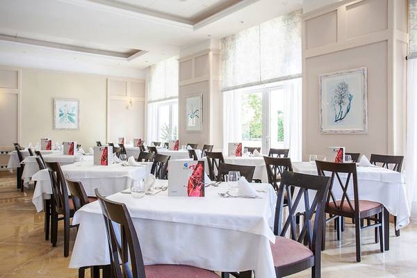 Grupotel Macarella Suites & Spa