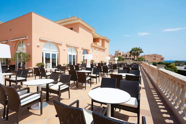 Grupotel Macarella Suites & Spa
