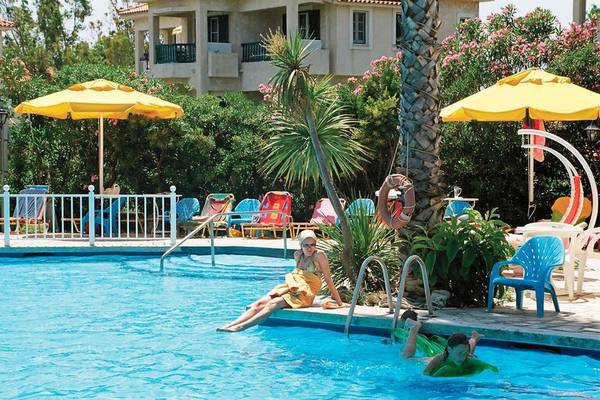 Hydrele Beach Hotel & Village in Samos