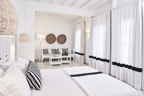 Mr and Mrs White Paros Hotel
