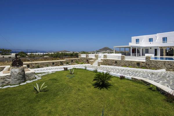 Cycladic Islands Hotel & Spa in Naxos