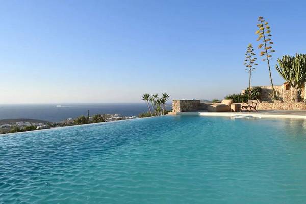 Mythic Hotel in Paros