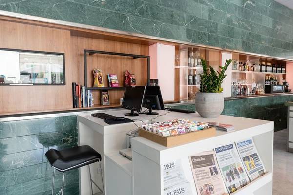 Atenea Barcelona Aparthotel in Barcelona