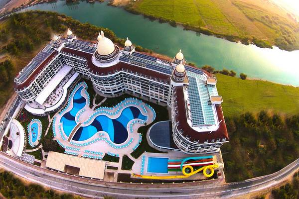Diamond Premium Hotel & Spa - Side