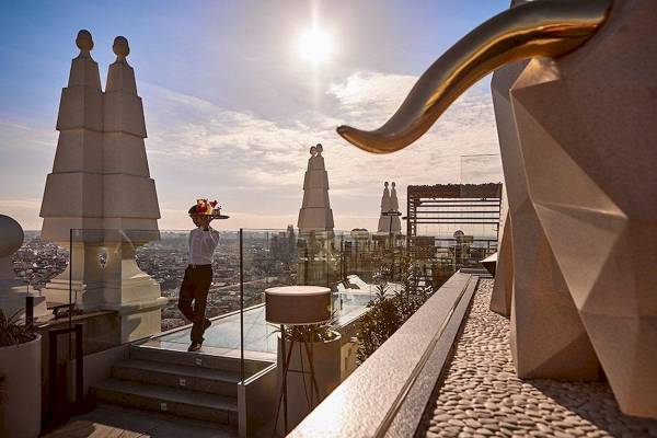 Blick von der Dachterrasse des Riu Plaza Espana Hotels auf die Stadt