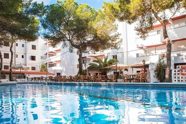 Apartamentos Es Pujols