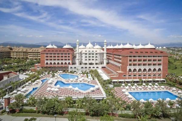 Royal Taj Mahal in Antalya, Aussenansicht des Hotels