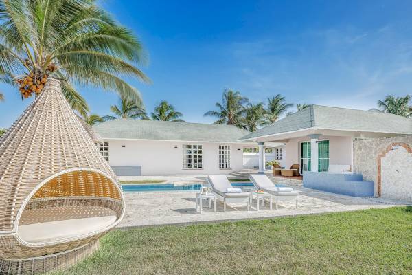 Villa am Paradisus Varadero Resort & Spa mit Pool und Loungebereich im Freien