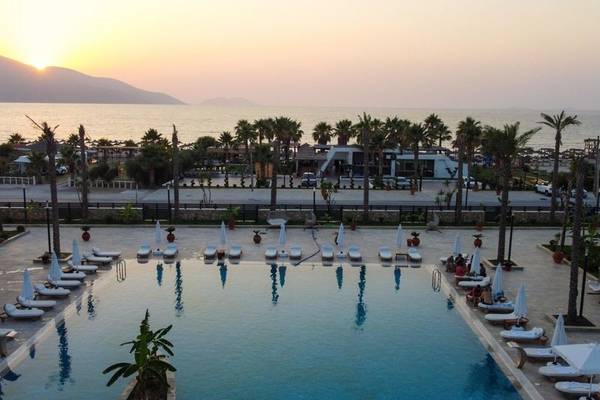 Oricon Coast Luxury Resort