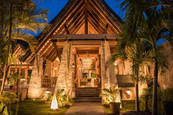 Les Lauriers Eco Hotel & Restaurant