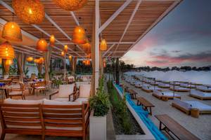 Radisson Blu Hotel & Resort, Abu Dhabi Corniche Strand