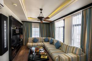 Reef Oasis Blue Bay Resort