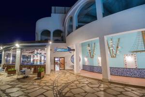 Reef Oasis Blue Bay Resort