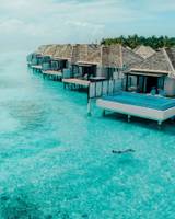 Ueberwasser-Bungalows des Nova Maldives Hotels in den Malediven