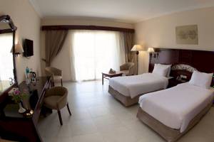 Brayka Bay Resort