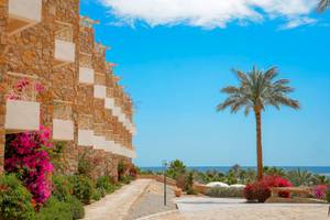 Brayka Bay Resort