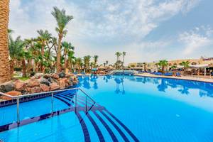 Brayka Bay Resort
