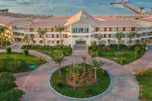 Cleopatra Luxury Beach Resort in Hurghada & Safaga