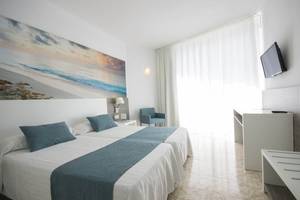 Azuline Hotel Mar Amantis I & II in Ibiza