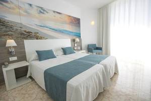 Azuline Hotel Mar Amantis I & II in Ibiza