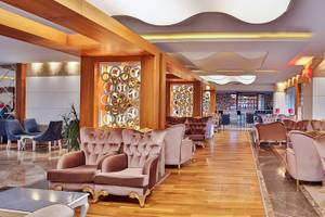 Saturn Palace Resort in Antalya, Empfangshalle des Hotels