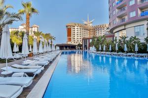 Saturn Palace Resort in Antalya, Pool