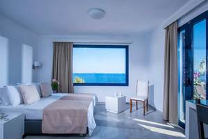 Peninsula Resort & Spa in Heraklion