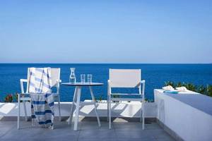 Peninsula Resort & Spa in Heraklion