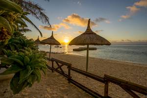 Le Peninsula Bay Beach Resort & Spa in Mauritius