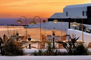 Santo Pure Oia Suites & Villas in Santorin