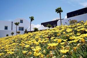 Santo Pure Oia Suites & Villas in Santorin