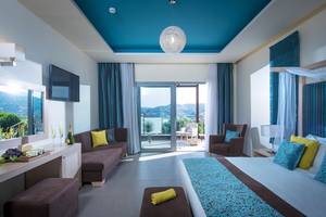 Blue Bay Resort in Heraklion