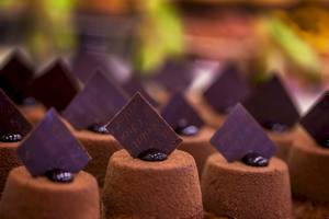 Nahaufnahme von Schokoladen-Desserts im Bianca Beach Resort