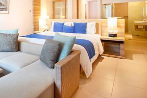 Holiday Inn Mai Khao Resort in Thailand: Insel Phuket