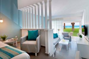 Nissi Beach Resort in Ayia Napa