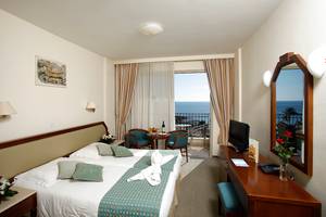 Aquamare Beach Hotel & Spa in Paphos