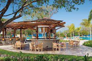 Gazebo-Terrasse im Dreams Las Mareas Costa Rica mit Blick auf den Ozean