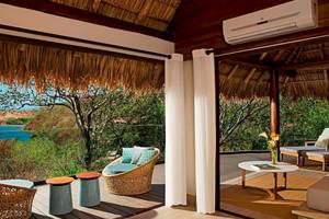 Blick aus Suite mit Aussicht auf den See im Secrets Papagayo Costa Rica