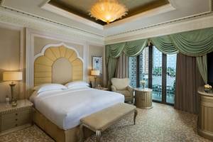 Emirates Palace Mandarin Oriental in Abu Dhabi