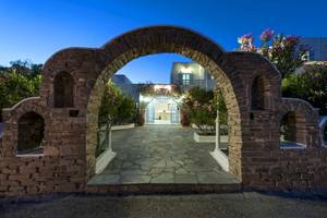 Narges Hotel in Paros, Kimolos, Milos, Serifos, Sifnos