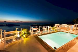 Andromeda Villas & Spa Resort in Santorin